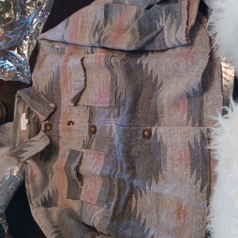 Aztec Patterned Women's Jacket - Picture 7 of 13